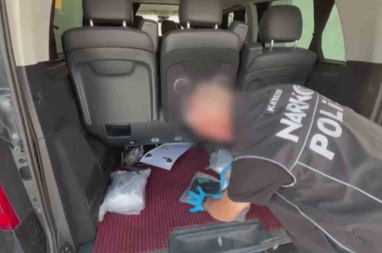 Kayseri’de 15 kilo uyuşturucu ele geçirildi