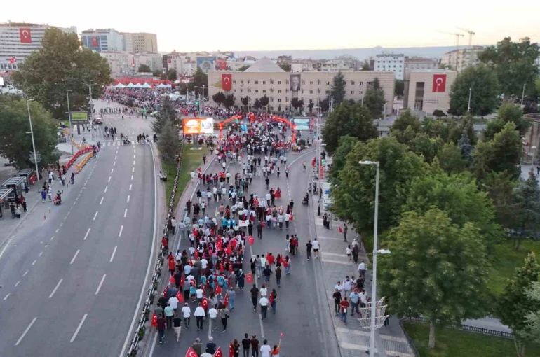 Kayseri’de 15 Temmuz coşkusu