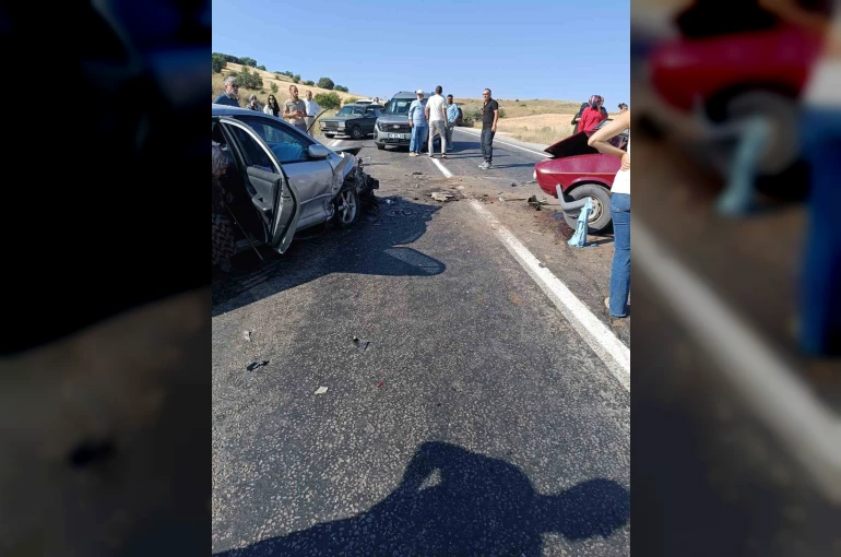 Kayseri’de 2 otomobil çarpıştı: 1 ölü, 6 yaralı