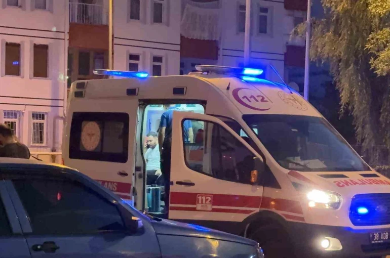 Kayseri’de bacağından bıçaklanan şahıs yaralandı 