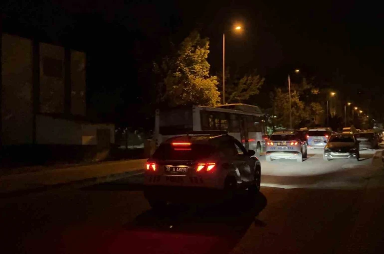 Kayseri’de bıçaklı kavgada olay yerinden kaçan şüpheli karakola teslim oldu