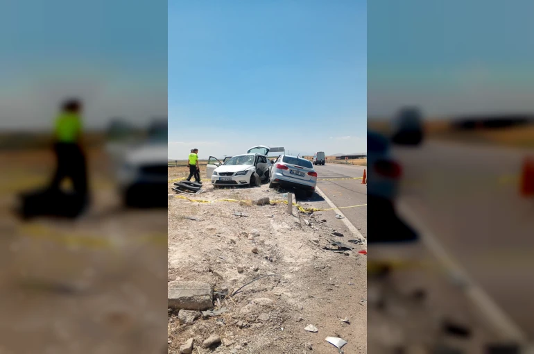 Kayseri’de feci kaza: 2 ölü, 9 yaralı