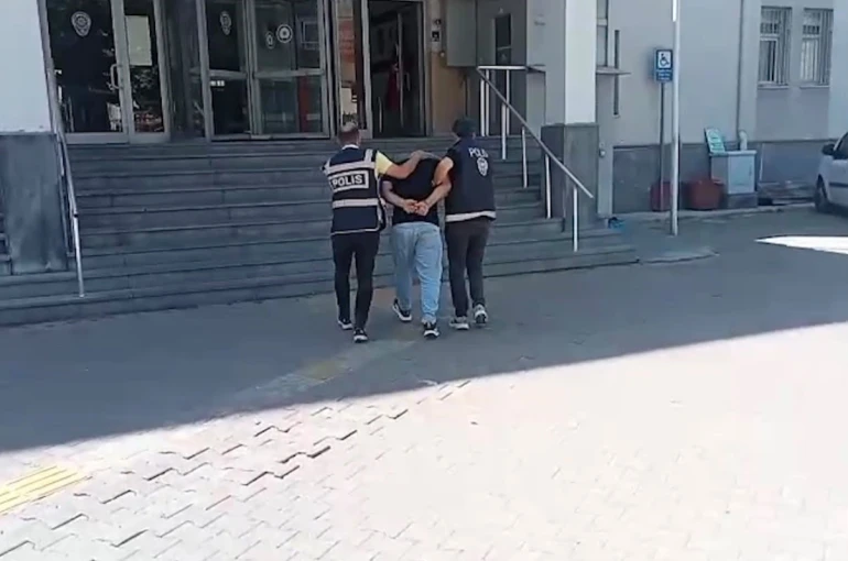 Kayseri’de kesinleşmiş hapis cezasıyla aranan 2 şahıs yakalandı