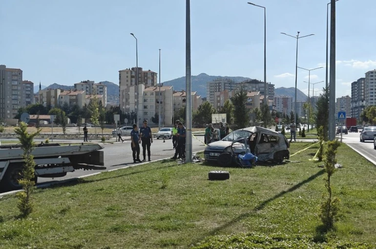 Kayseri’deki feci kazada ölü sayısı 3’e yükseldi