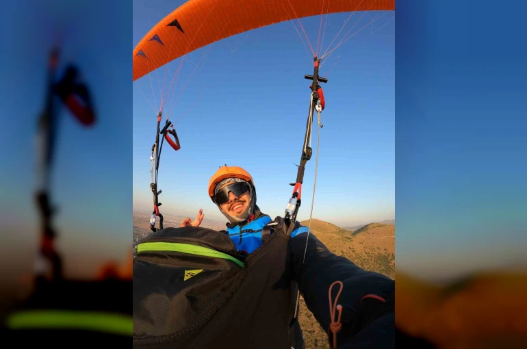 Kayseri’den Kahramanmaraş’a uçan yamaç paraşütü mesafe pilotu o anları anlattı 