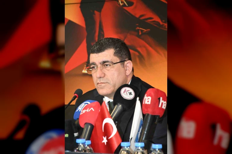 Kayserispor Başkanı Açıkalın: "Taraftarımızdan özür diliyoruz" 