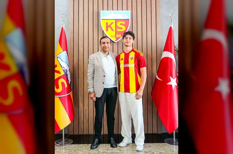Kayserispor, Kayra ile sözleşme uzattı 
