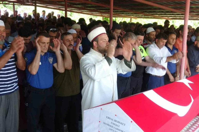 Kazada ölen emekli komiser, son yolculuğuna uğurlandı