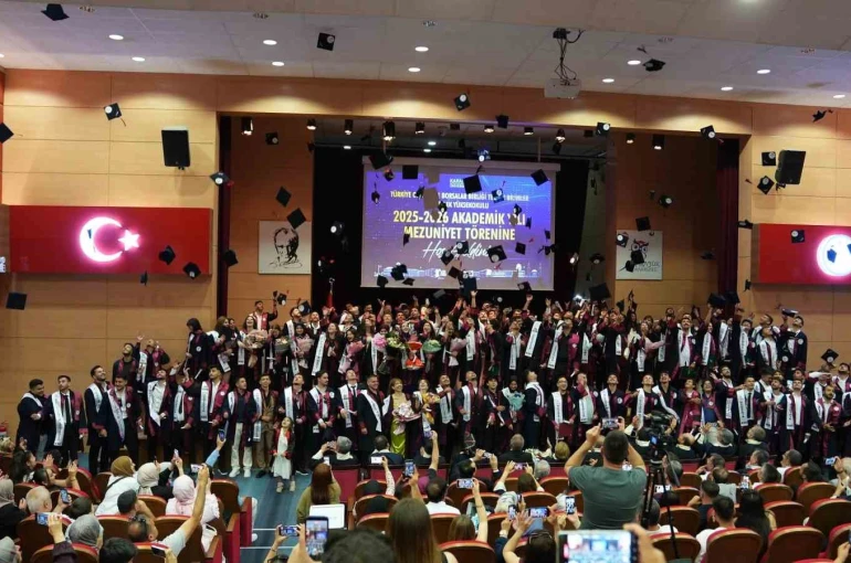 KBÜ TOBB Teknik Bilimler MYO’da mezuniyet coşkusu