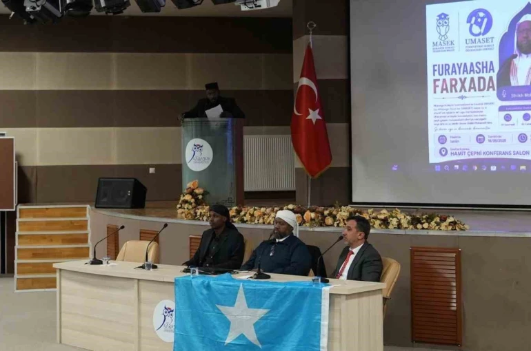 KBÜ’de uluslararası öğrenciler "Mutluluğun Anahtarı" konferansında buluştu