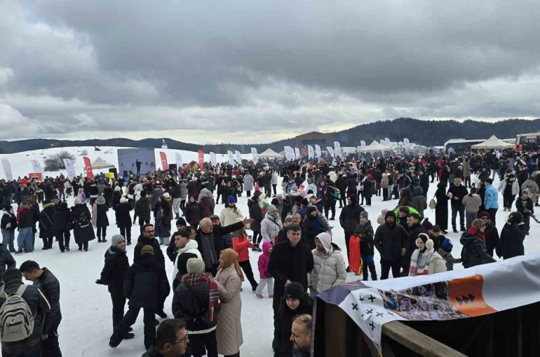 Keltepe Kayak Festivali renkli görüntülere sahne oldu 