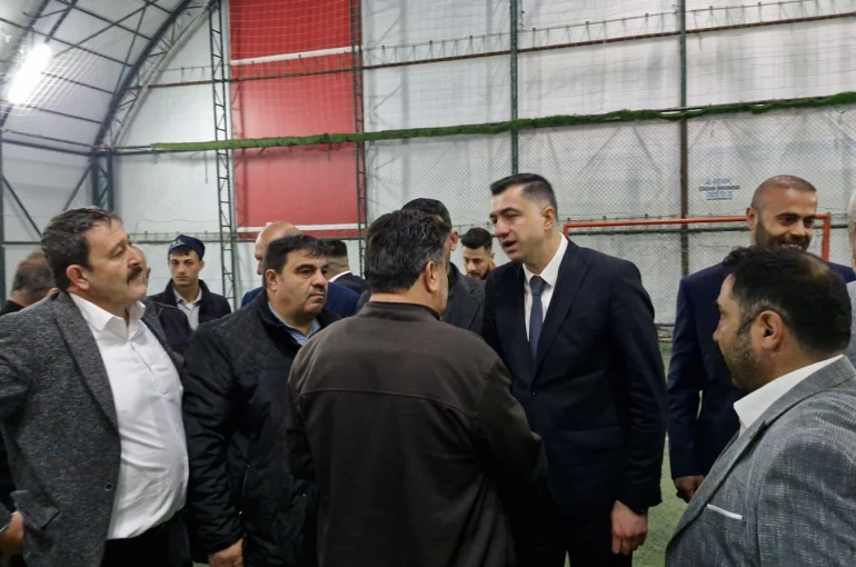 Kemal Tekin, Kadınhanı’nda besicilerle buluştu