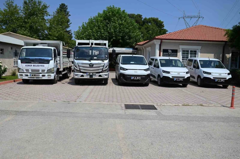 Kemer Belediyesi araç filosunu güçlendirmeye devam ediyor