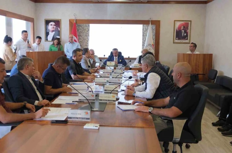 Kemer Belediyesi’nde 2026 Mali Yılı Bütçe Tasarısı oy birliğiyle kabul edildi