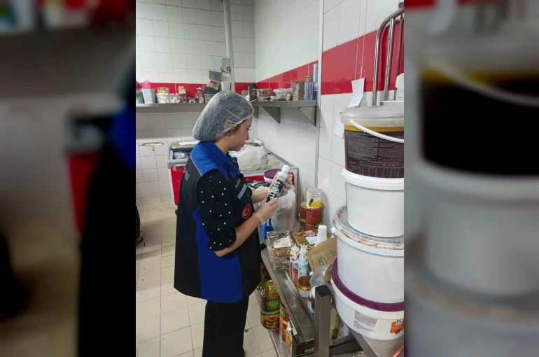 Kemer’de zabıta ekiplerinden bayram öncesi denetim