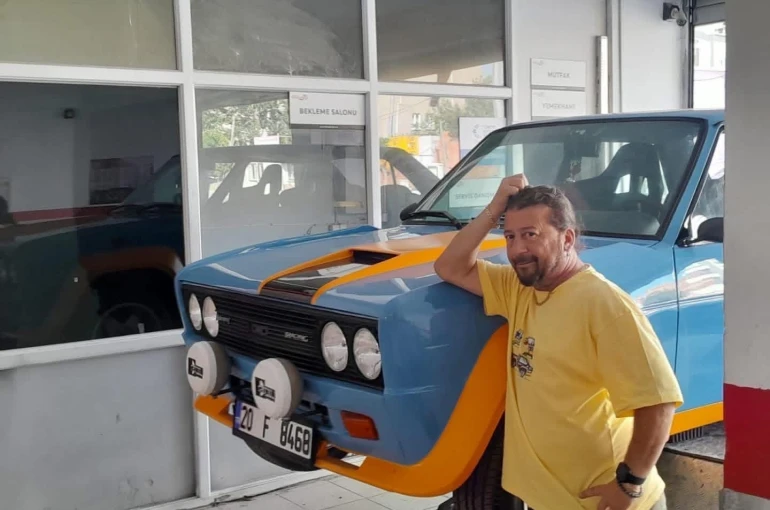 Kendi topladığı araçla yaptığı kazada hayatını kaybetti