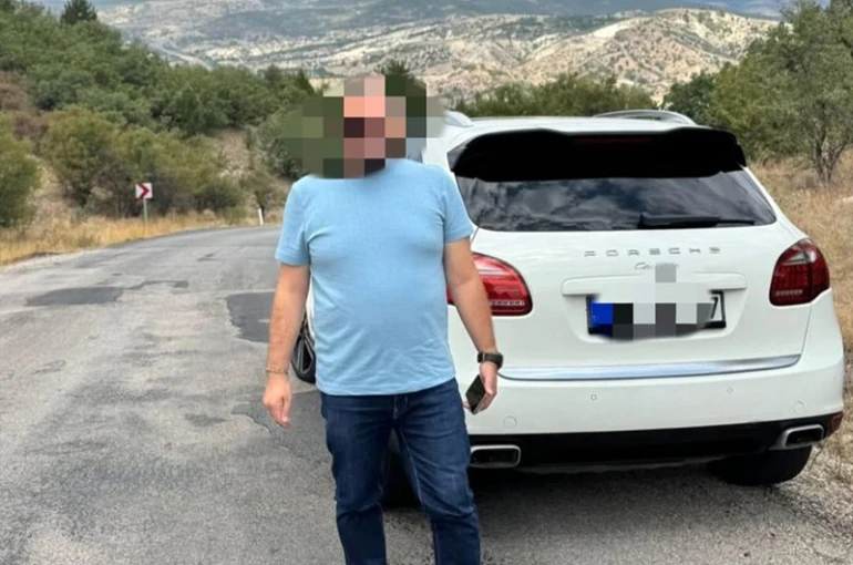Kendisine emanet edilen altınlarla kaçtığı iddia edilen kuyumcudan günlerdir haber alınamıyor