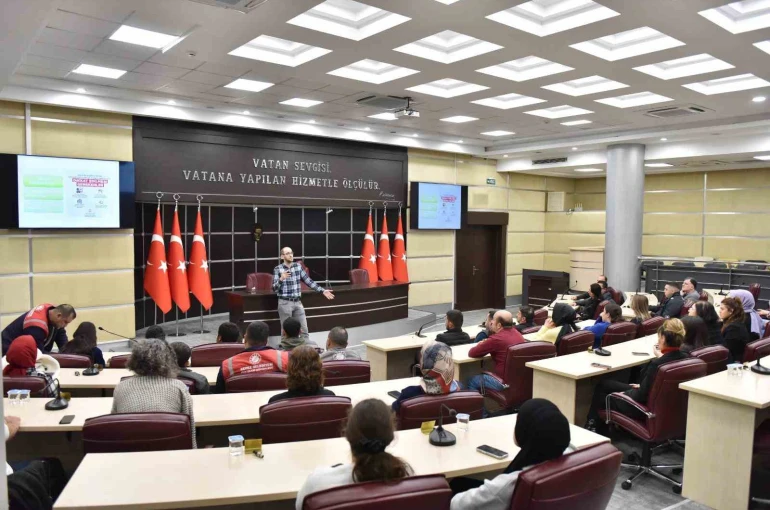 Kepez Belediyesi’nden yaşlı dostu kente güçlü adım