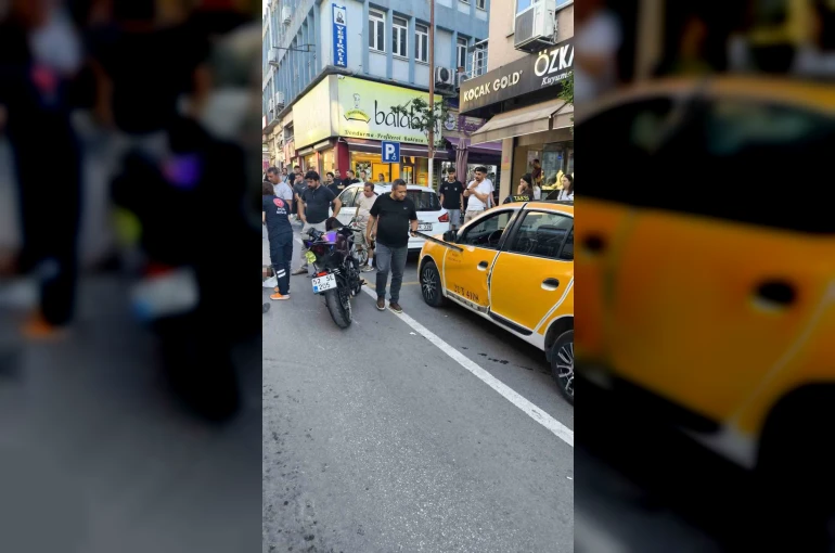 Keşan’da otomobil ile çarpışan motosikletin sürücüsü yaralandı