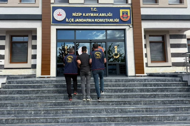 Kesinleşmiş 10 yıl cezayla aranan şahıs yakalandı