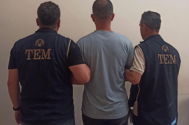 Kesinleşmiş 6 yıl cezayla aranan FETÖ firarisi yakalandı