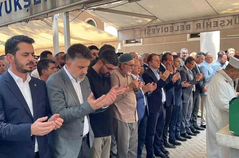 Kestel Belediye Başkanının trafik kazasında hayatını kaybeden amcası son yolculuğuna uğurlandı