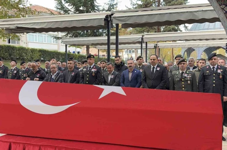 Kıbrıs Gazisi memleketinde son yolculuğuna uğurlandı