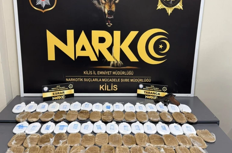 Kilis’te 17 kilo 105 gram takoz esrar ele geçirildi, 1 kişi tutuklandı