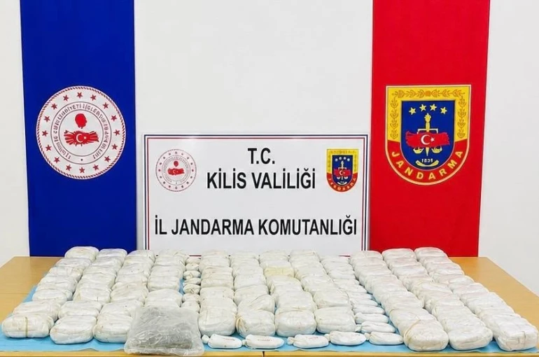 Kilis’te 90,5 kilo uyuşturucu ele geçirildi 