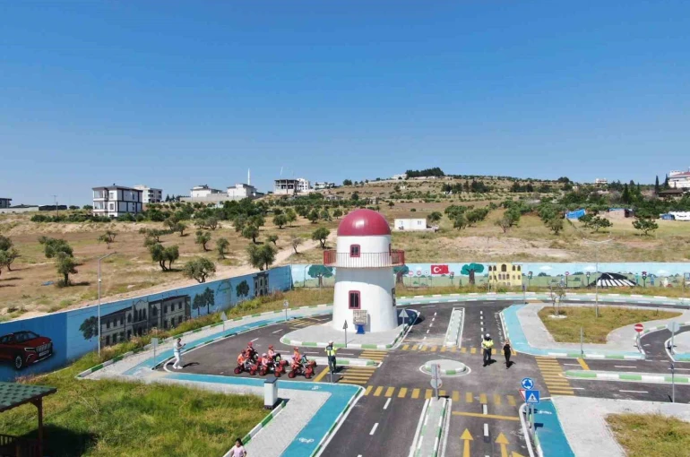 Kilis’te minik öğrencilere trafik eğitimi