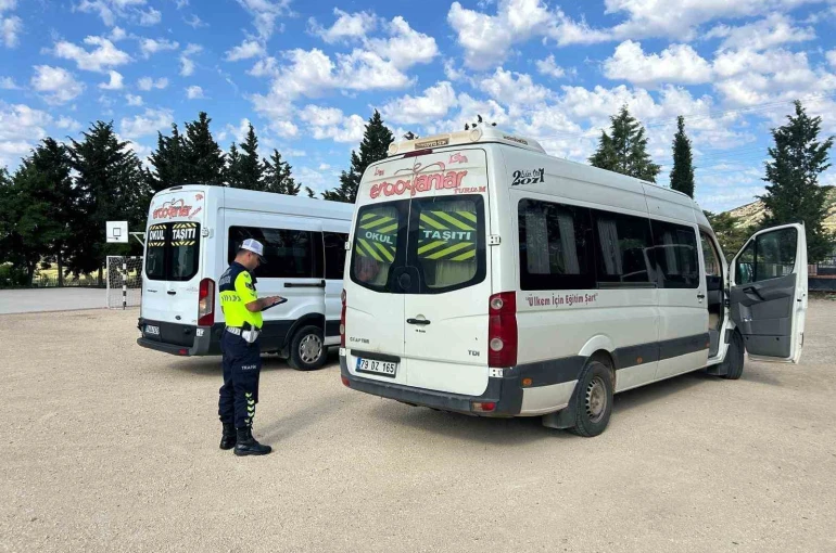 Kilis’te okul servislerine jandarma denetimi
