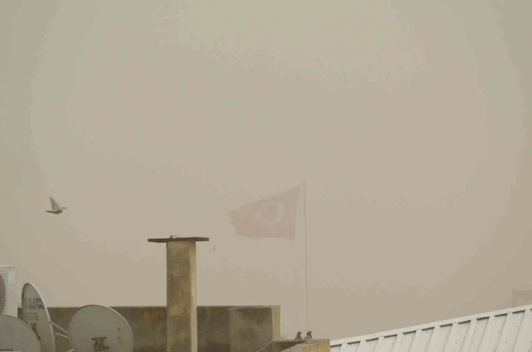 Kilis’te toz taşınımı hayatı olumsuz etkiliyor