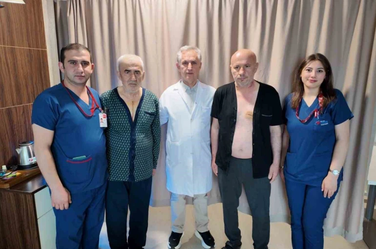 Kilometrelerce uzaklıktan Denizli’ye gelen 2 hasta başarılı bypass ameliyatlarıyla sağlığına kavuştu 