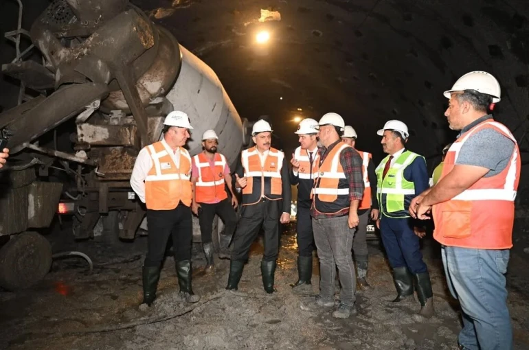 Kırık Tüneli’nde ışığa az kaldı