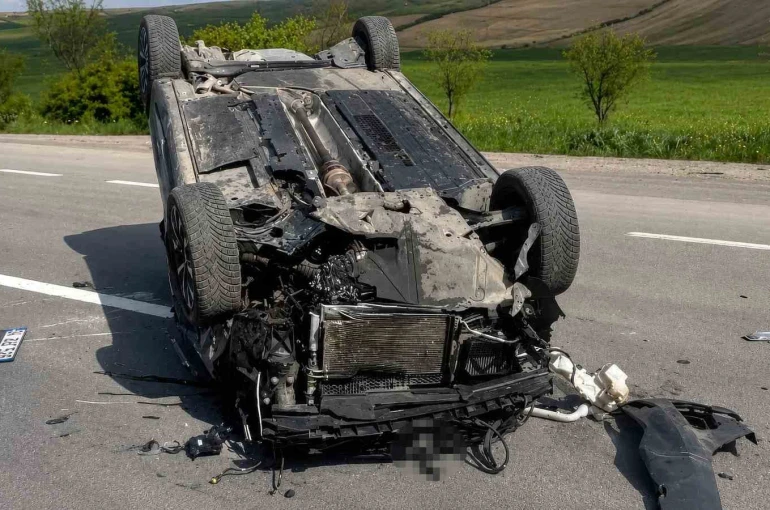 Kırıkkale’de kontrolden çıkan otomobil takla attı: 1 yaralı