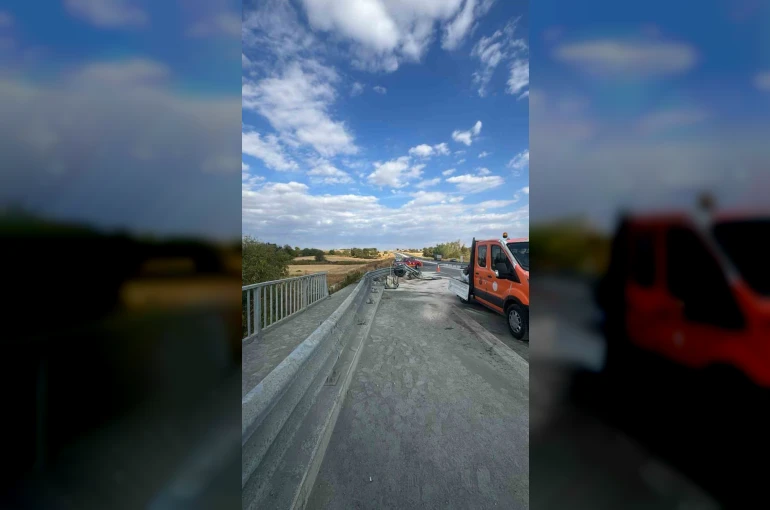 Kırklareli’nde tır dereye düştü sürücü yaralandı