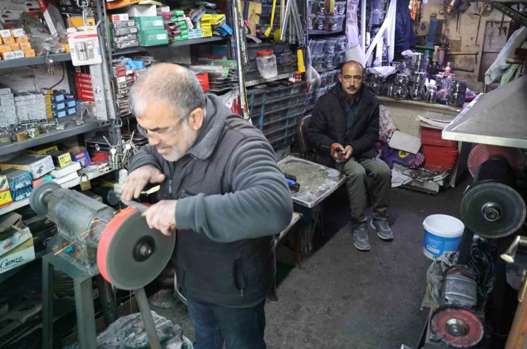 Kırşehir’de bıçak bileme mesaisi başladı