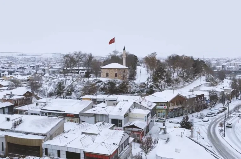 Kırşehir’de kar yağışı sonrası görsel şölen 