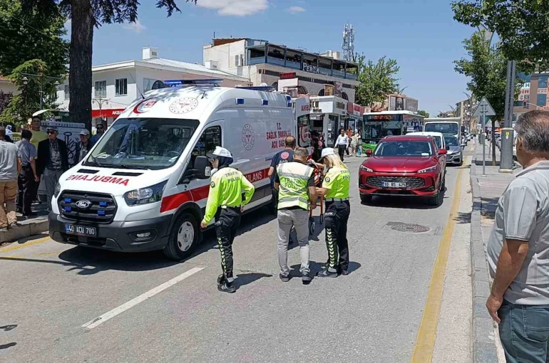 Kırşehir’de otomobilin çarptığı yaya yaralandı