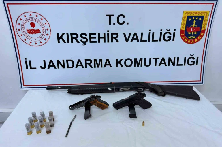 Kırşehir’de ruhsatsız silah operasyonu