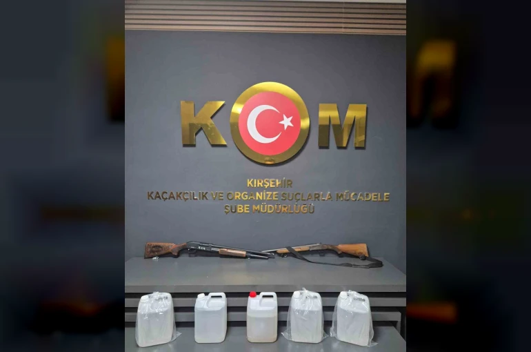 Kırşehir’de, ruhsatsız tüfek ve kaçak içki ele geçirildi 