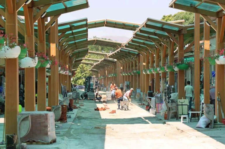 Kırşehir’de tarihi çarşılar gurbetçi sezonuna hazırlanıyor