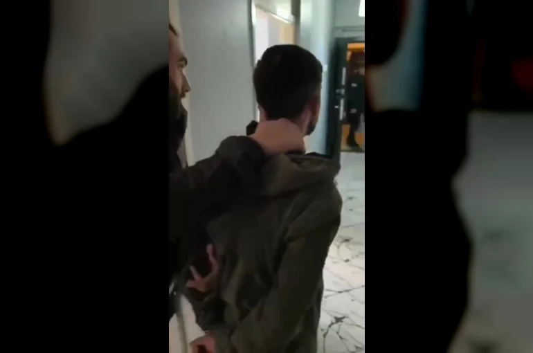 Kıyafet dolabından cezaevine