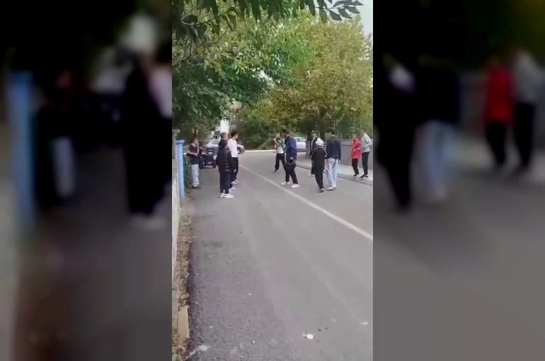 Kız meselesi sebebiyle darp ettikleri gencin çenesini kırdırlar: 4 şüpheli adliyede 