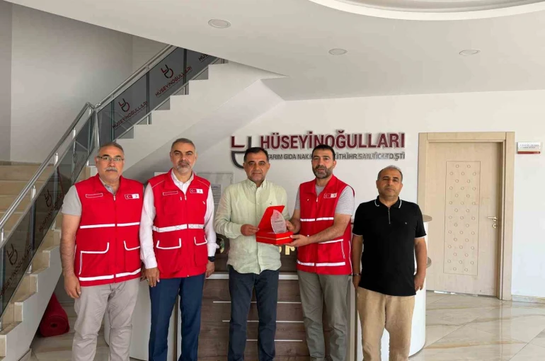Kızılay’dan Veysi Duyan’a "Yılın Bağışçısı" ödülü
