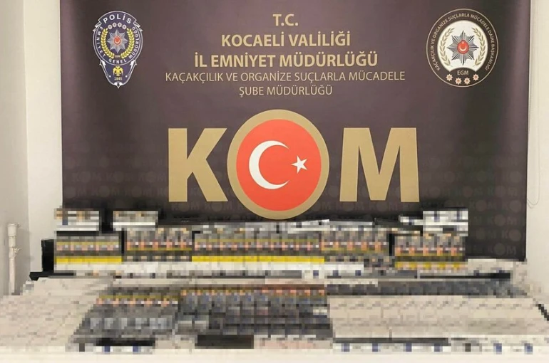 Kocaeli’de 700 paket gümrük kaçağı sigara ele geçirildi