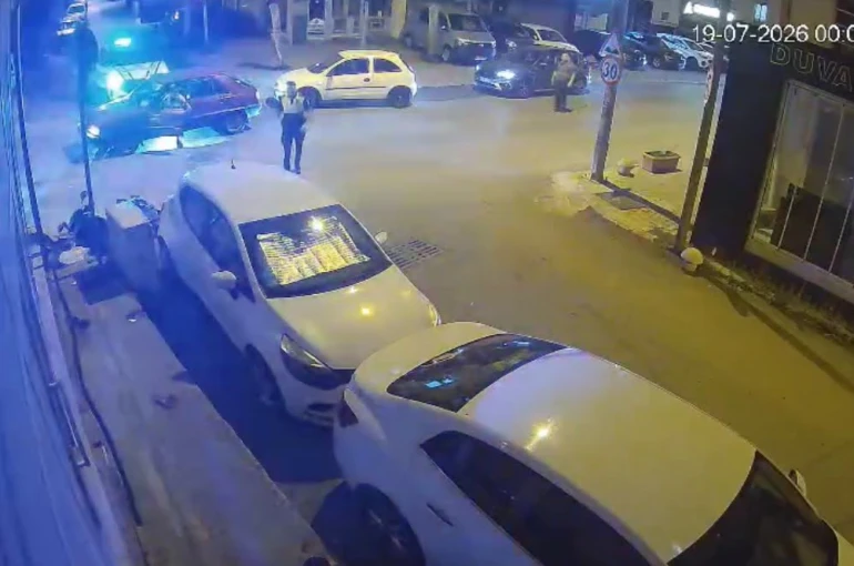 Kocaeli’de otomobil motosikletle çarpıştı: 1 yaralı 
