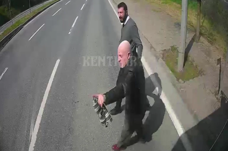 Kocaeli’nde otobüs şoförünün örnek davranışı kamerada