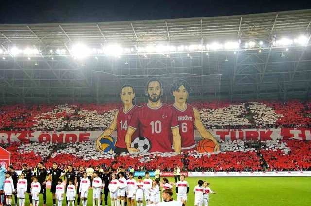 Kocaelispor taraftarına ’milli maç’ ödülü