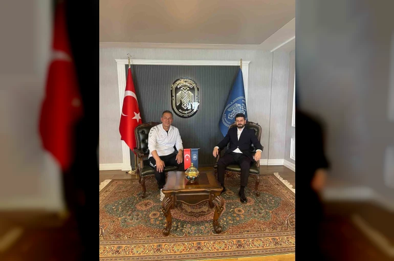 Kocasinan Şimşekspor, Rasim Aykurt ile yeniden anlaştı